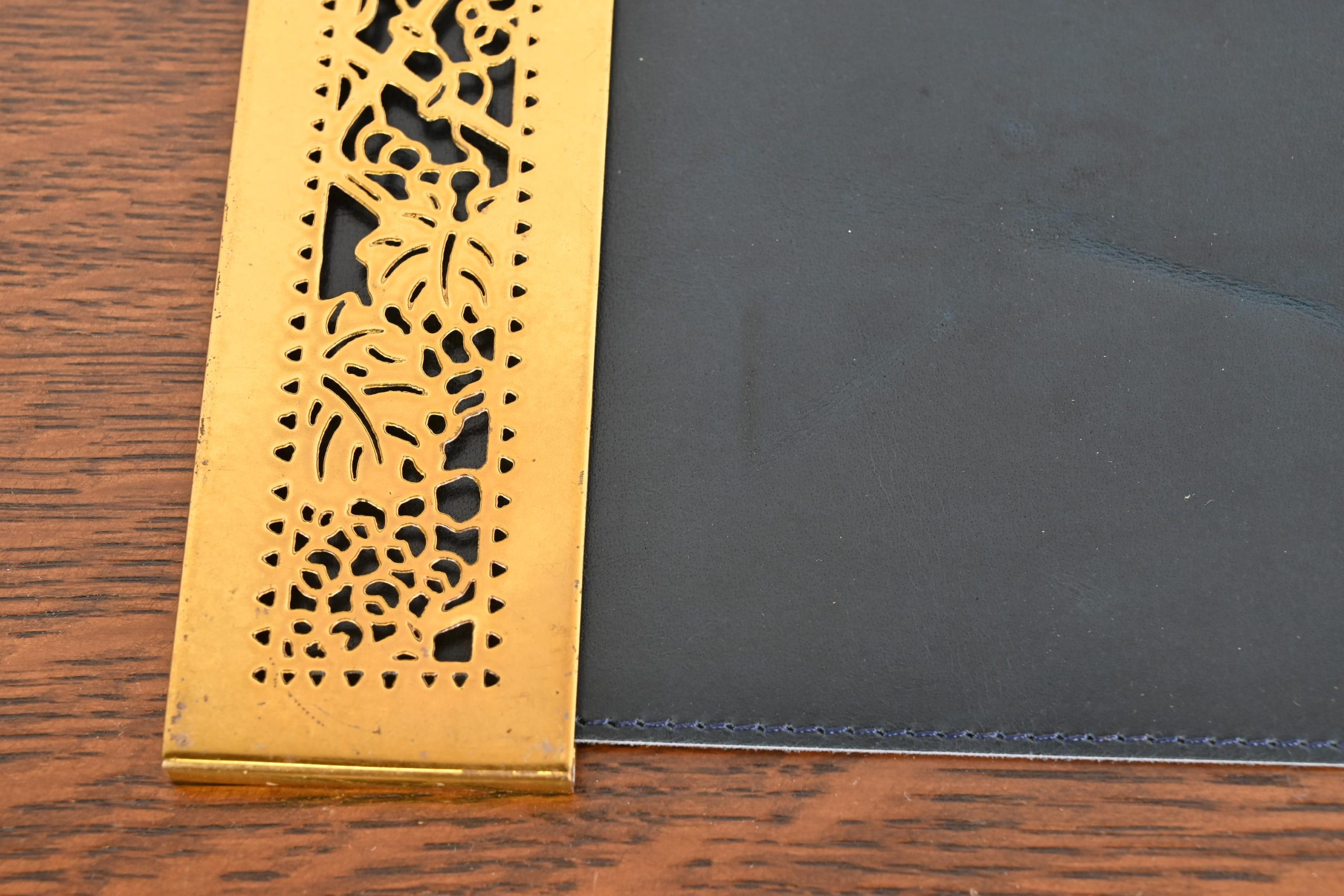 Tiffany Studios New Grapevine Bronze Doré Blotter Ends With Leather Desk Blotter - Image 8