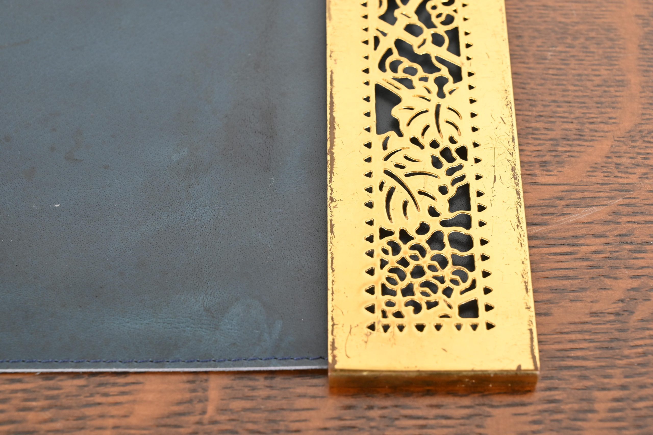 Tiffany Studios New Grapevine Bronze Doré Blotter Ends With Leather Desk Blotter - Image 9