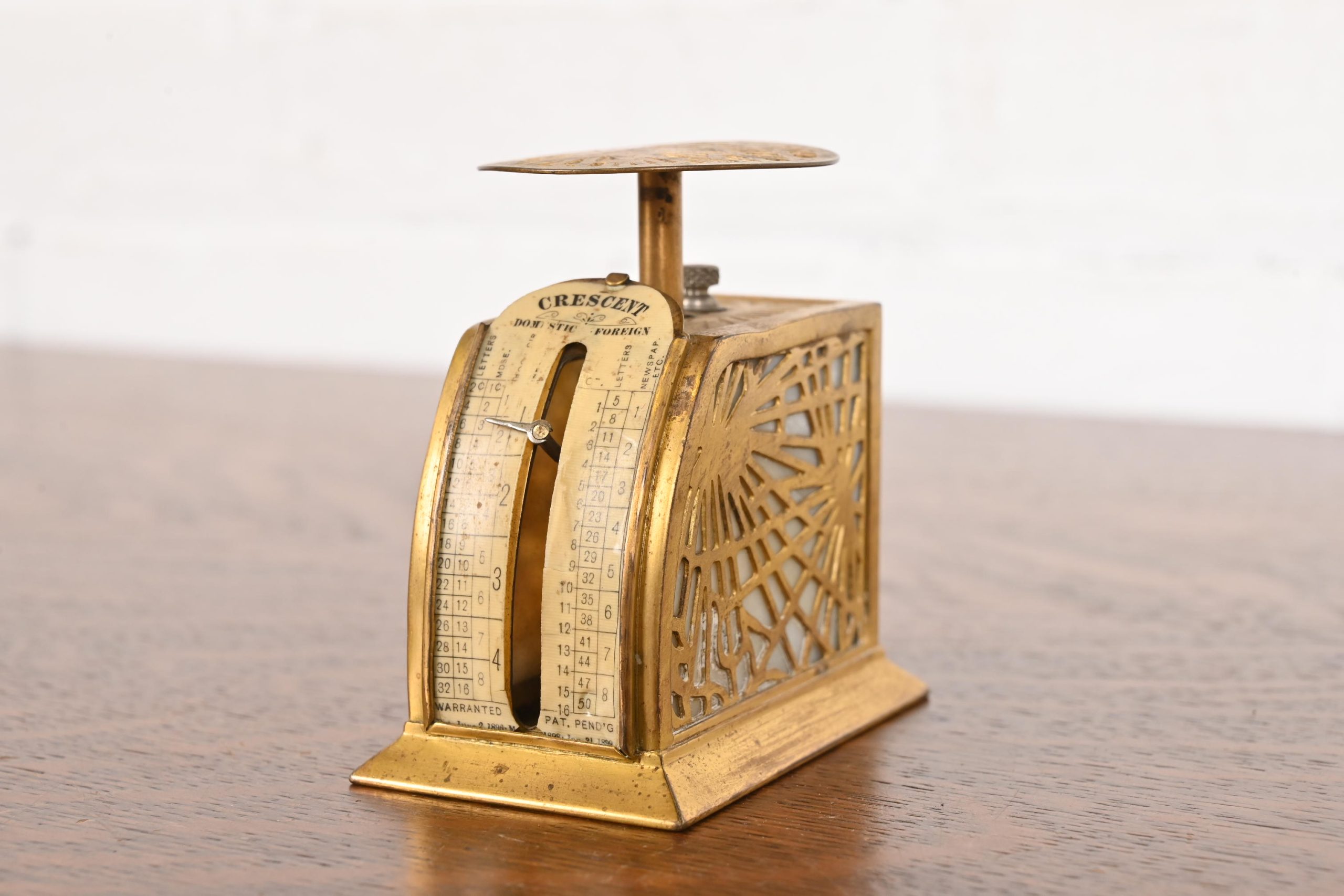 Tiffany Studios New York Pine Needle Pattern Bronze Doré and Favrile Slag Glass Postage Scale - Image 4