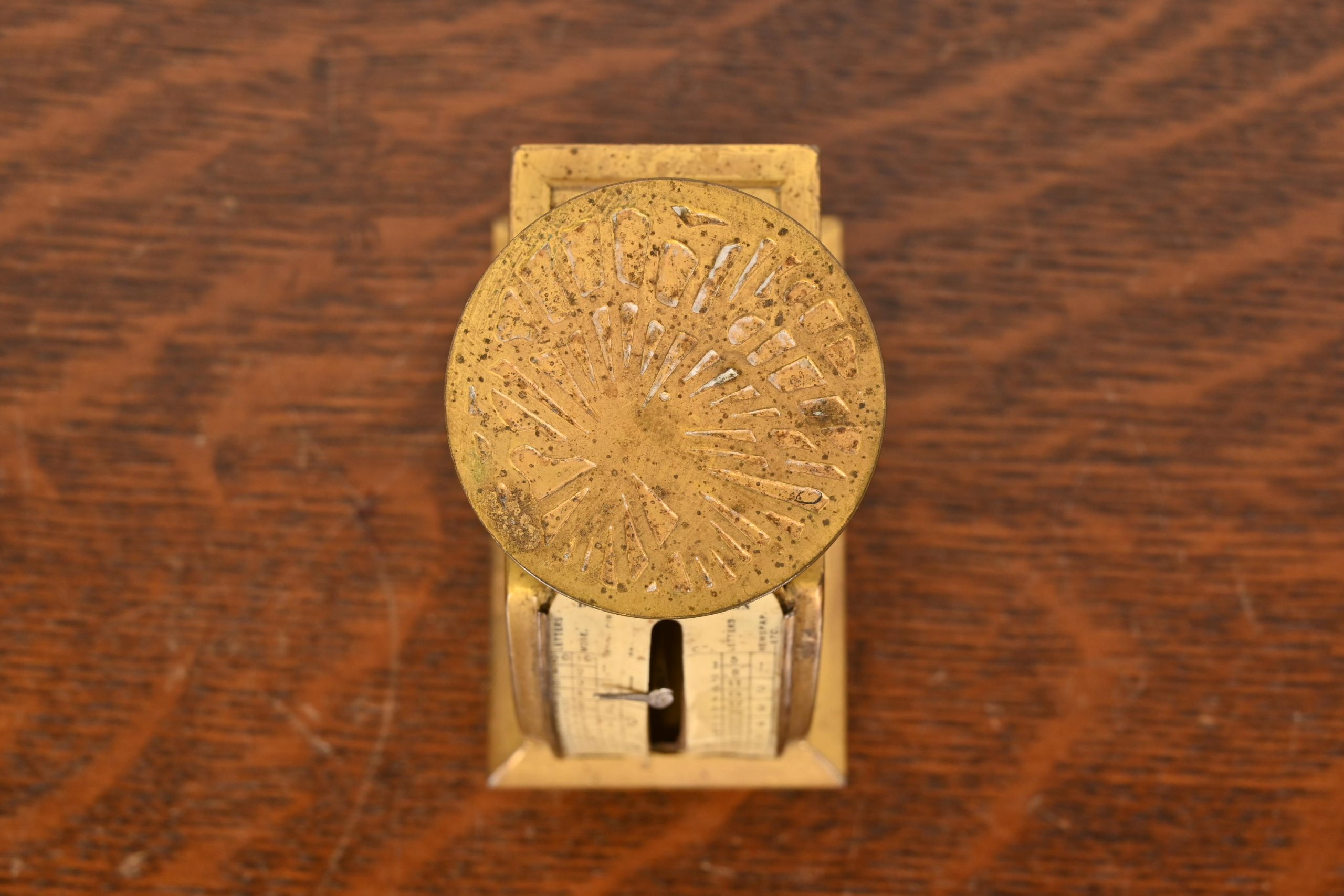 Tiffany Studios New York Pine Needle Pattern Bronze Doré and Favrile Slag Glass Postage Scale - Image 5
