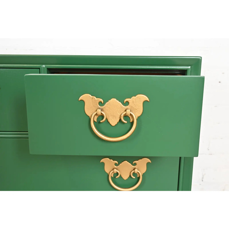 Henredon Mid-Century Hollywood Regency Chinoiserie Green Lacquered Bedside Chest, Newly Refinished - Image 8
