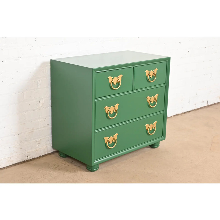 Henredon Mid-Century Hollywood Regency Chinoiserie Green Lacquered Bedside Chest, Newly Refinished - Image 4