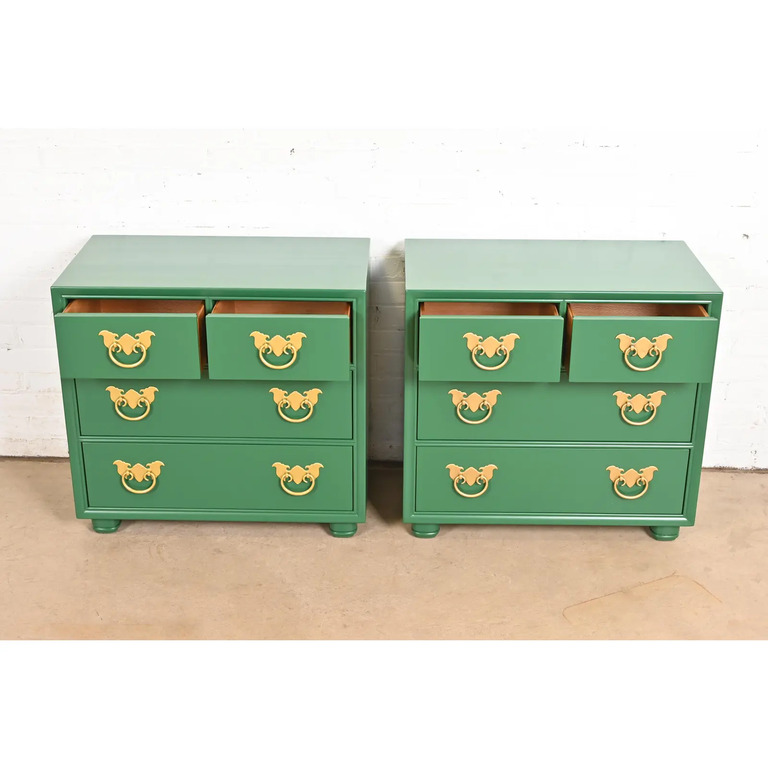 Henredon Mid-Century Hollywood Regency Chinoiserie Green Lacquered Bedside Chests, Newly Refinished - Image 7