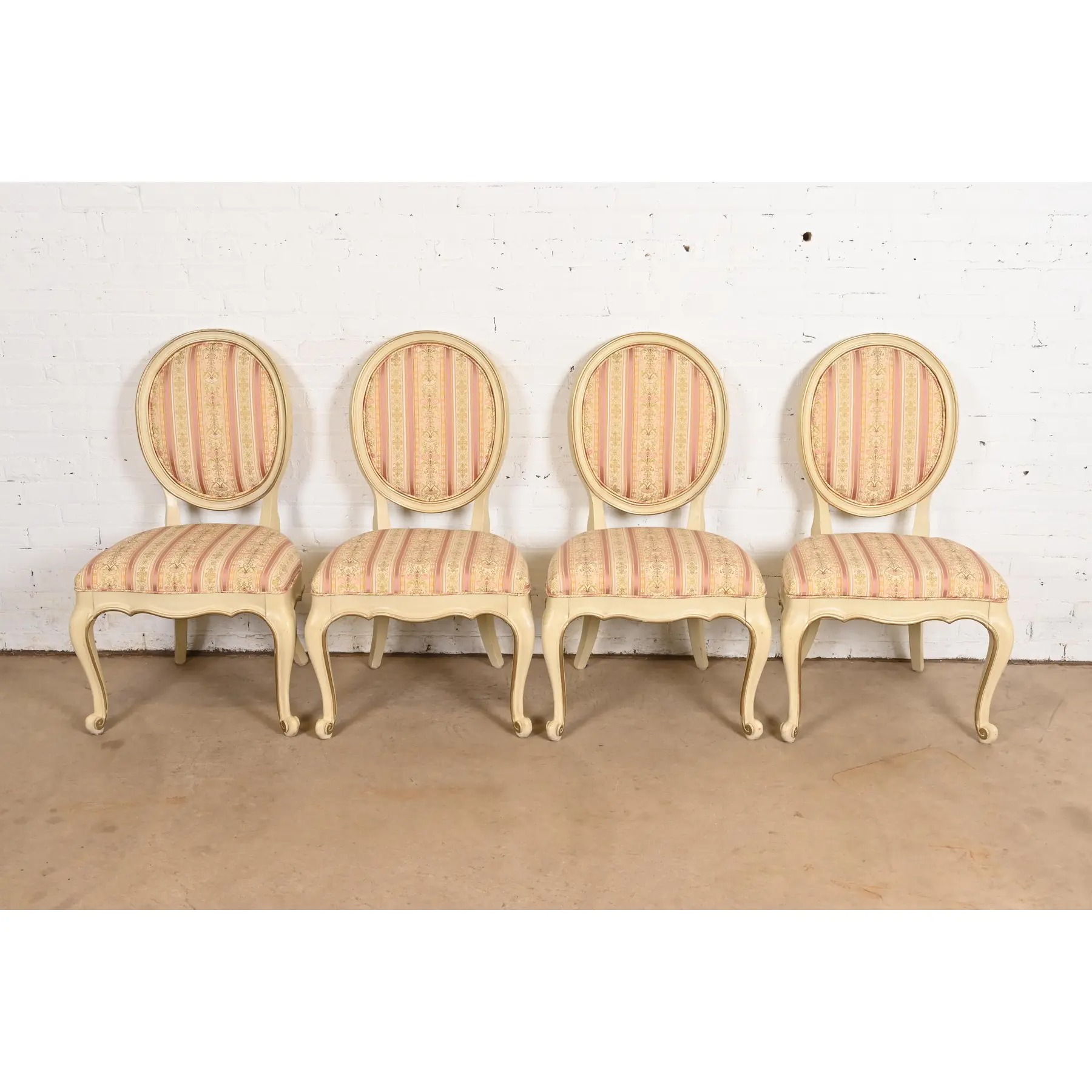 Karges French Provincial Louis XV Cream Lacquered and Gold Gilt Side Chairs or Dining Chairs, Set of Four - Image 3