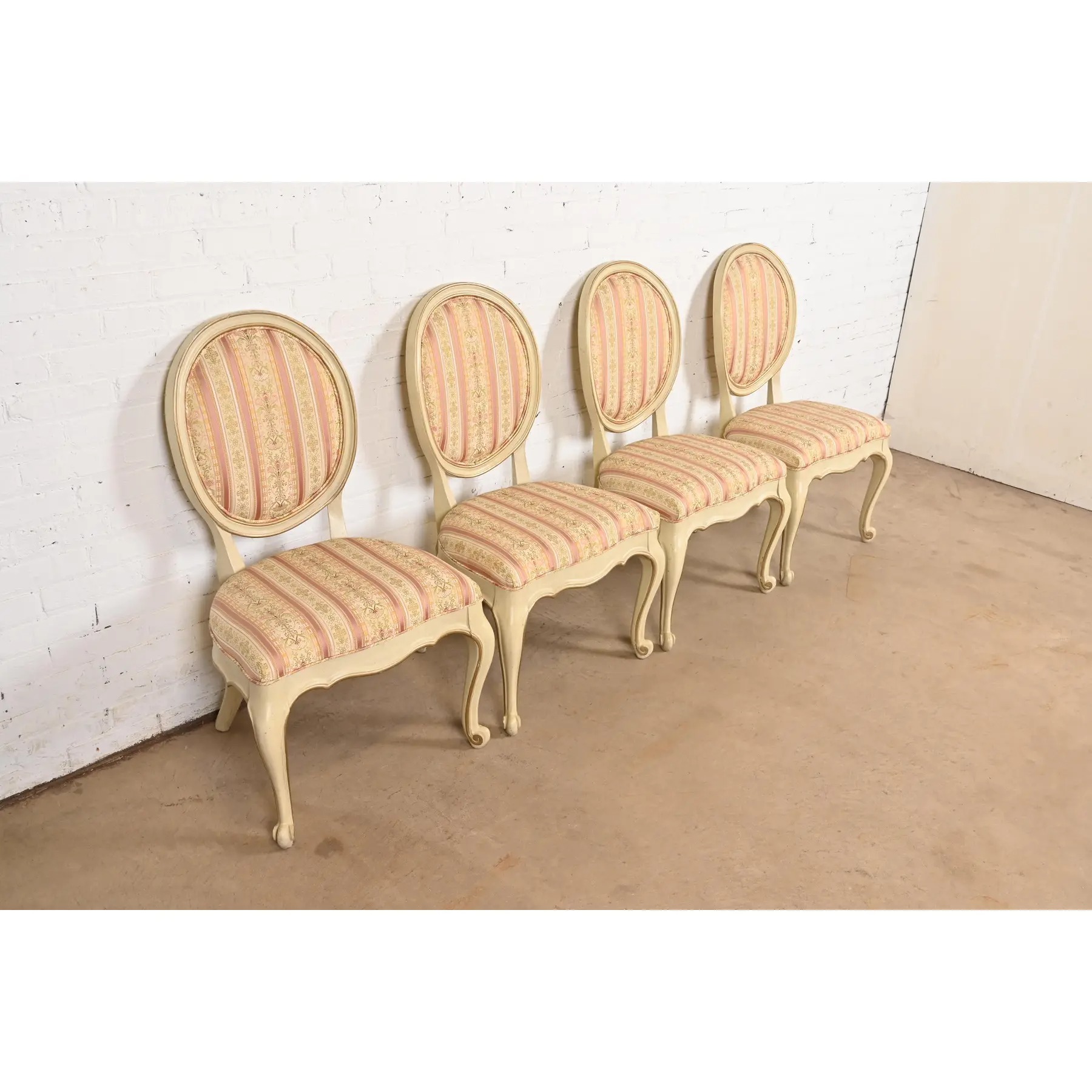 Karges French Provincial Louis XV Cream Lacquered and Gold Gilt Side Chairs or Dining Chairs, Set of Four - Image 4