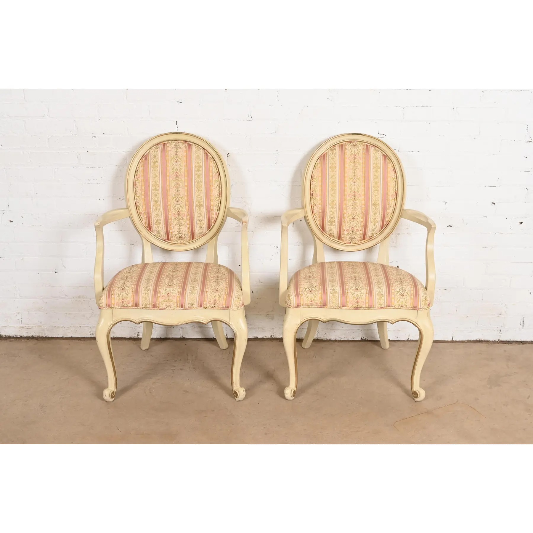 Karges French Provincial Louis XV Cream Lacquered and Gold Gilt Armchairs or Dining Chairs, Pair - Image 2