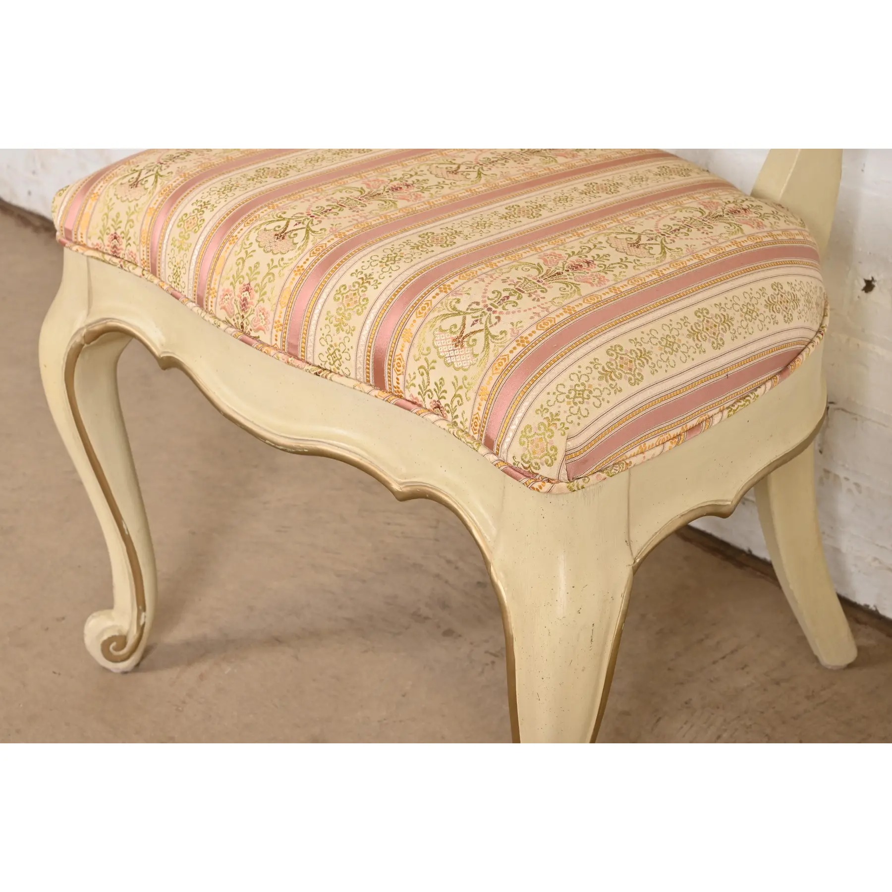 Karges French Provincial Louis XV Cream Lacquered and Gold Gilt Side Chairs or Dining Chairs, Set of Four - Image 7