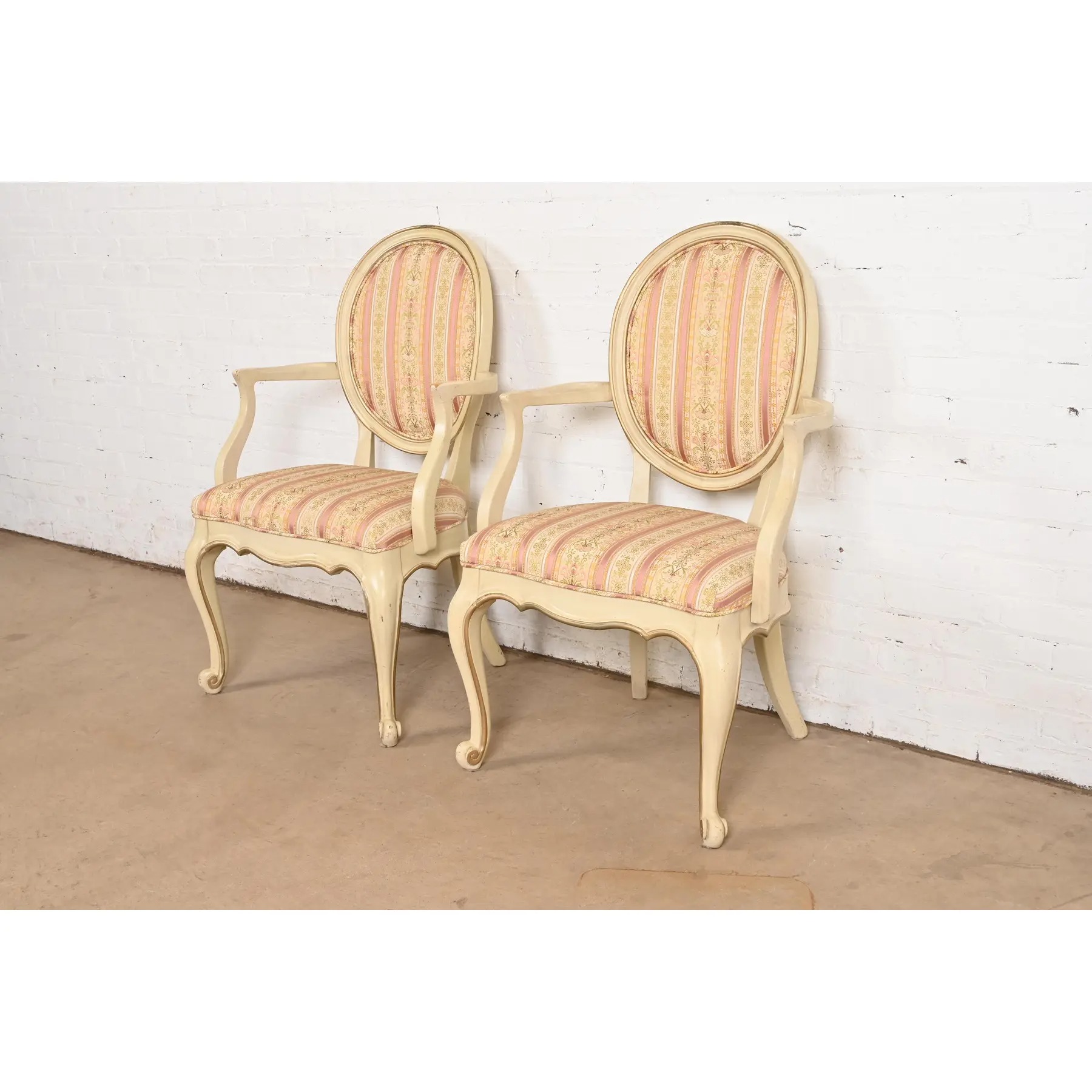 Karges French Provincial Louis XV Cream Lacquered and Gold Gilt Armchairs or Dining Chairs, Pair - Image 3