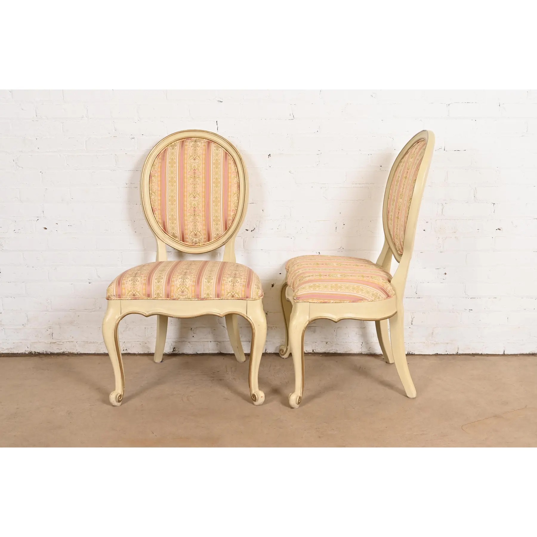 Karges French Provincial Louis XV Cream Lacquered and Gold Gilt Side Chairs or Dining Chairs, Set of Four - Image 8