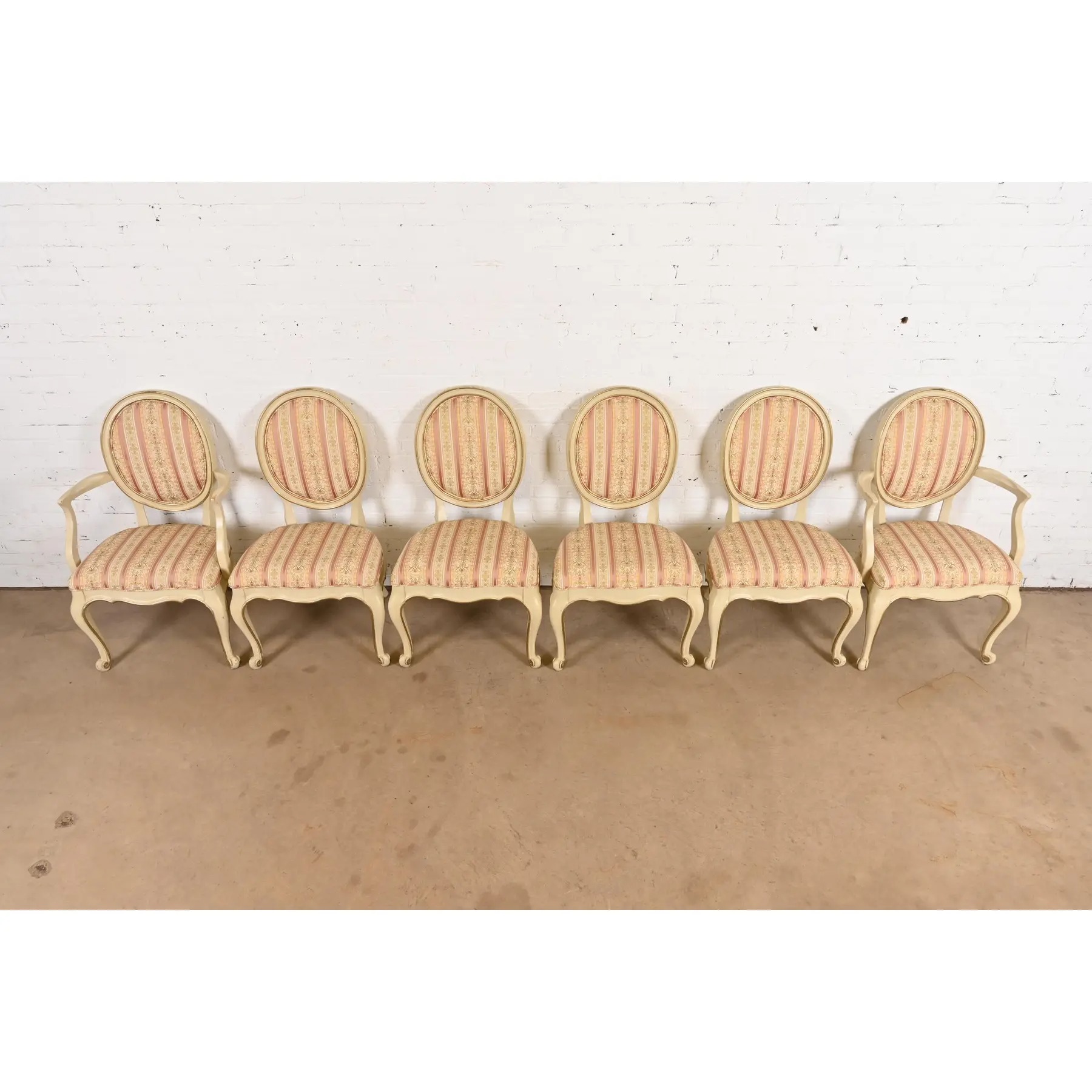 Karges French Provincial Louis XV Cream Lacquered and Gold Gilt Dining Chairs, Set of Six - Image 5