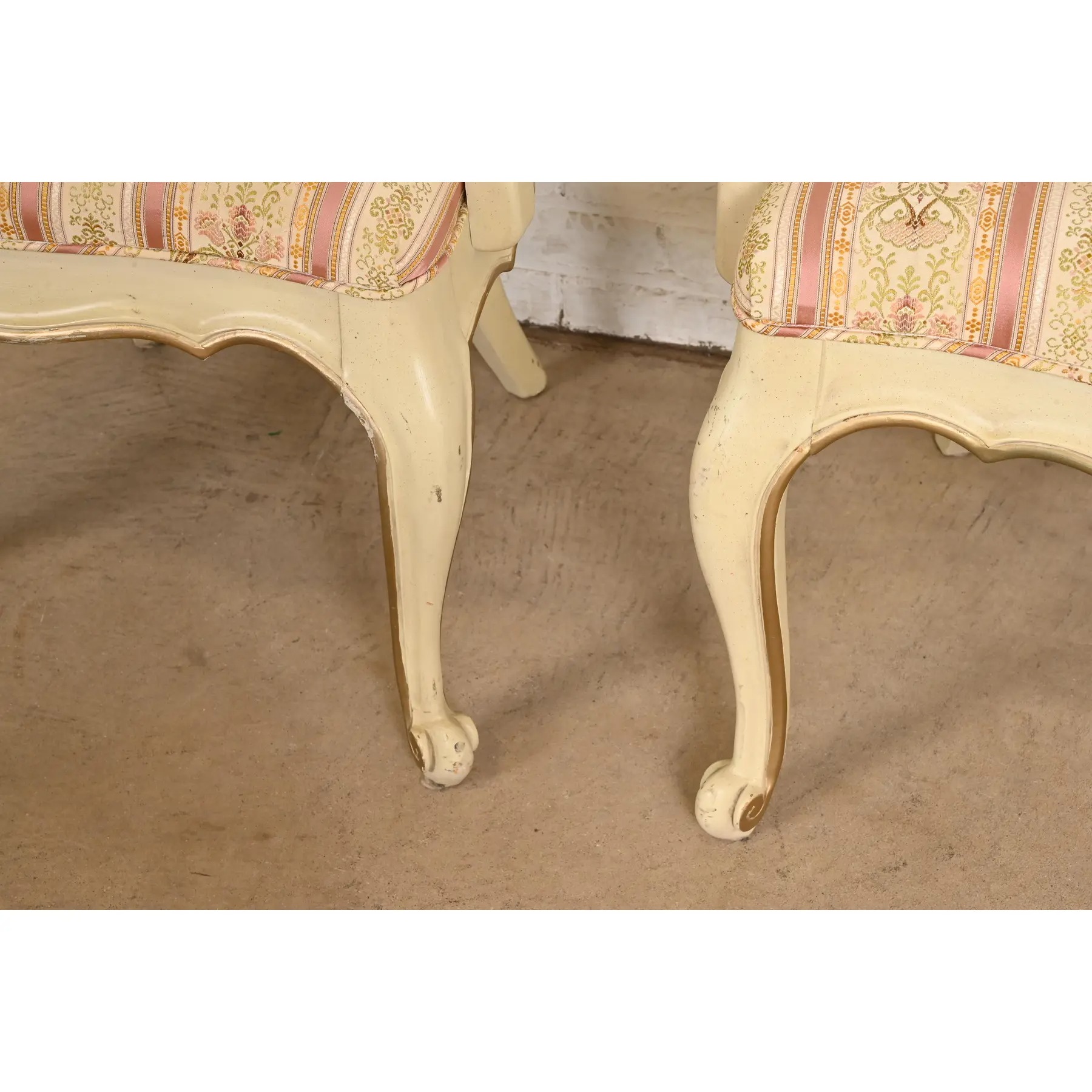 Karges French Provincial Louis XV Cream Lacquered and Gold Gilt Dining Chairs, Set of Six - Image 9