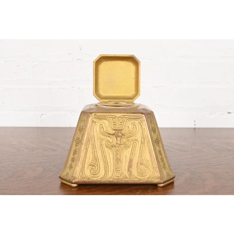 Tiffany Studios New York Chinese Pattern Bronze Doré Large Inkwell - Image 6