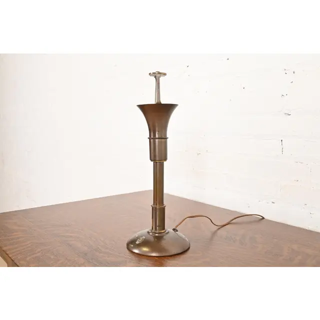 Bert Dickerson for Faries Art Deco "Guardsman" Table Lamp or Desk Lamp, Circa 1930s - Image 3