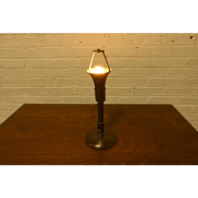 Bert Dickerson for Faries Art Deco "Guardsman" Table Lamp or Desk Lamp, Circa 1930s - Image 4