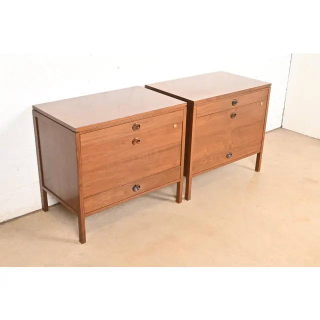 Edward Wormley for Dunbar Mid-Century Modern Walnut and Rosewood Three-Drawer Chests, 1960s - Image 4