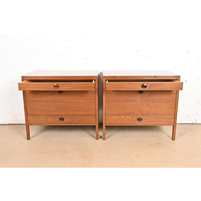 Edward Wormley for Dunbar Mid-Century Modern Walnut and Rosewood Three-Drawer Chests, 1960s - Image 5