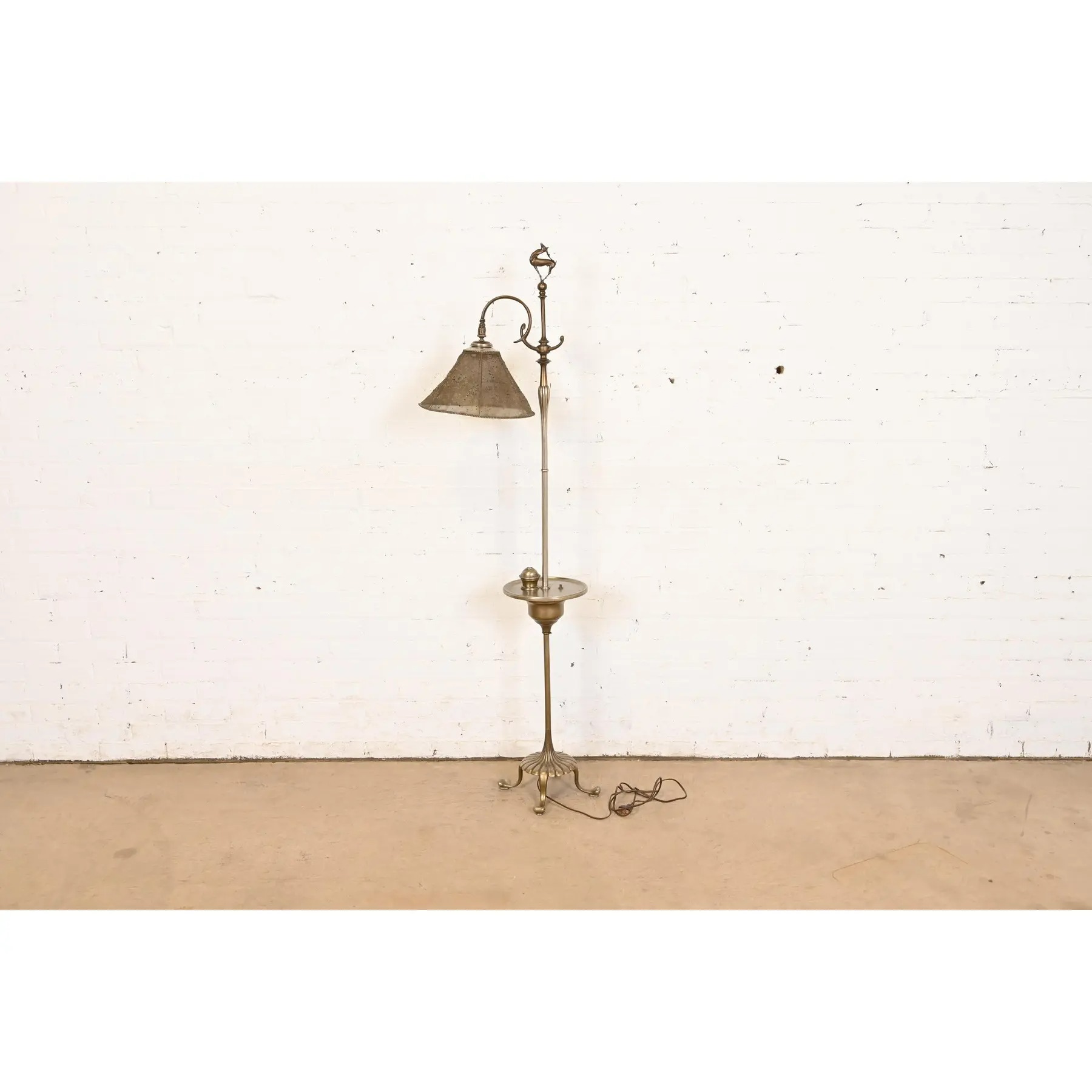 Louis Comfort Tiffany Furnaces Bronze Art Deco Floor Lamp With Wire Mesh Shade, 1920s