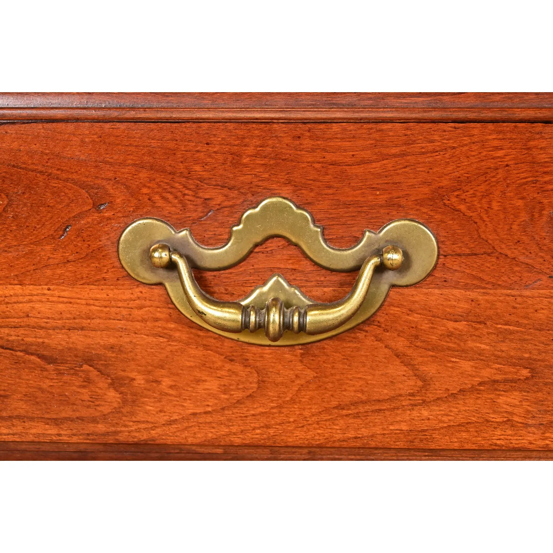 Thomasville Georgian Carved Cherry Wood Lighted Breakfront Bookcase or Display Cabinet - Image 7