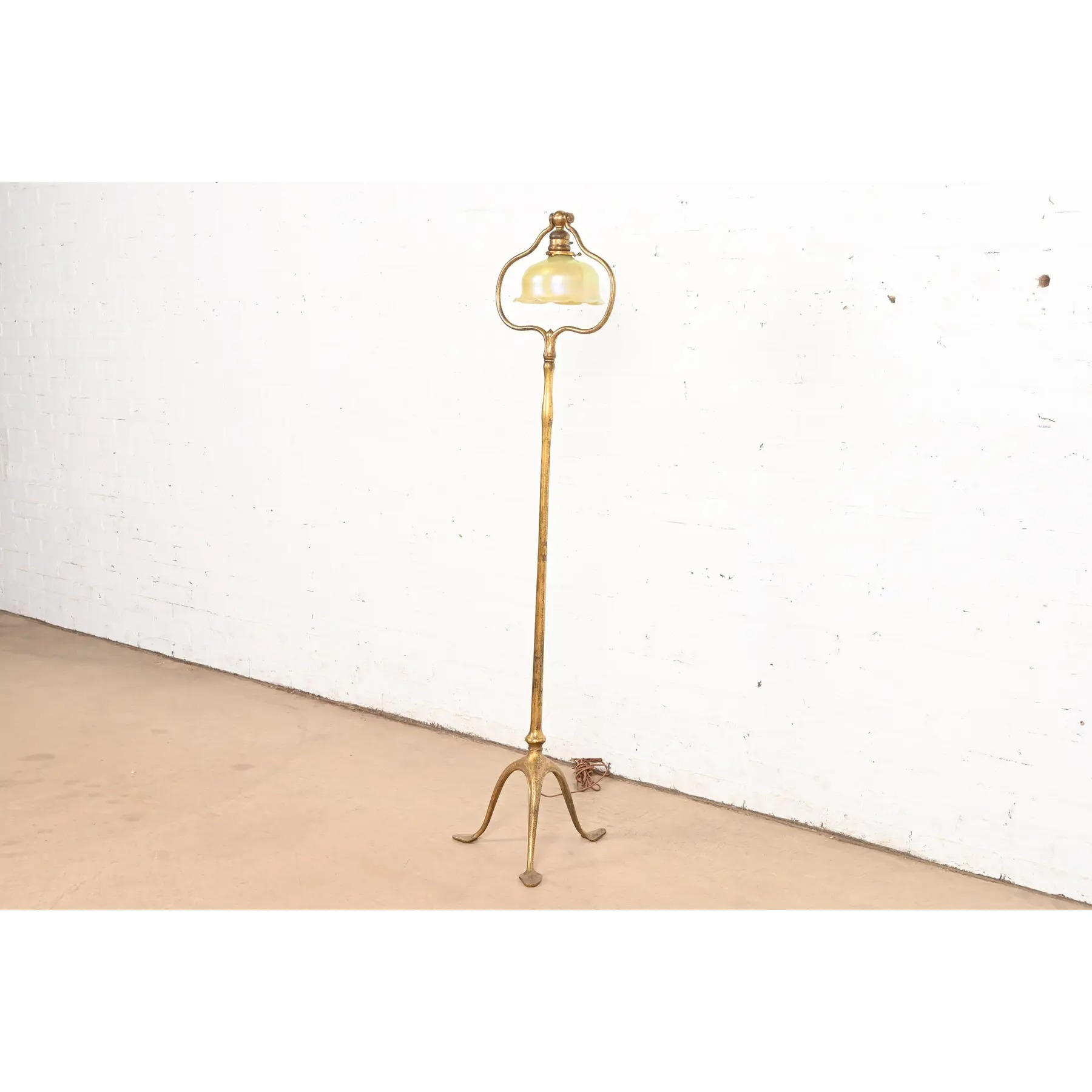 Tiffany Studios New York Gilt Bronze Harp Floor Lamp With Favrile Glass Shade - Image 3
