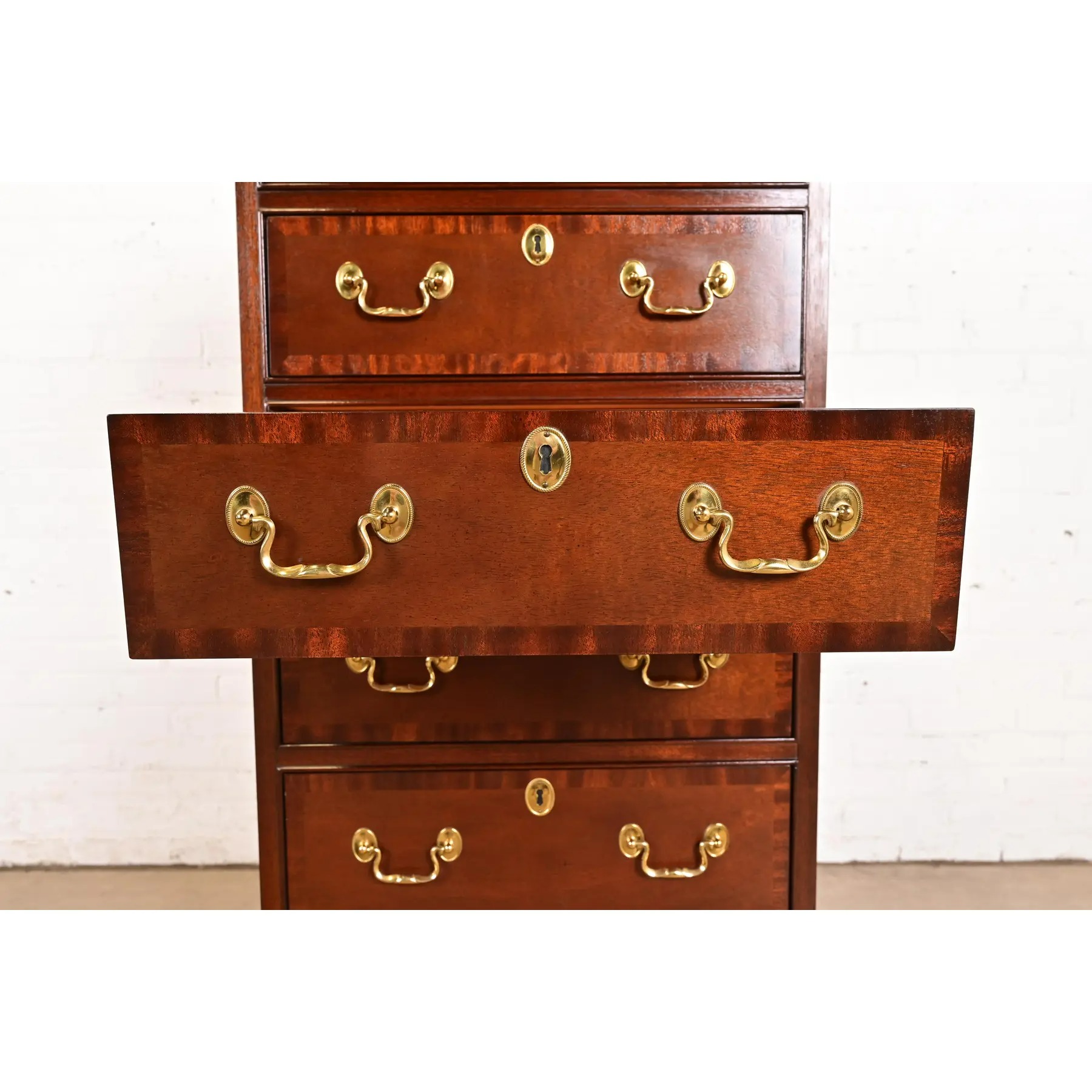 Councill Furniture Georgian Banded Mahogany Lingerie Chest or Semainier - Image 6