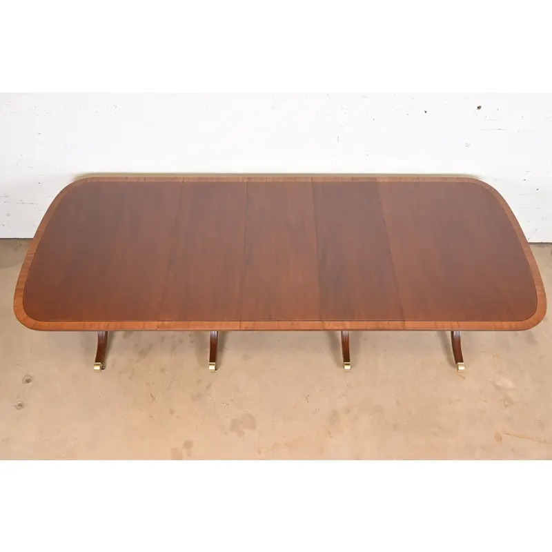 Baker Furniture Georgian Banded Mahogany Pedestal Dining Table, Newly Refinished - Image 7