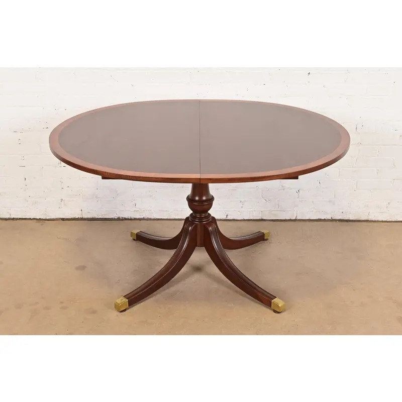 Baker Furniture Style Georgian Banded Mahogany Pedestal Extension Dining Table, Newly Refinished - Image 2