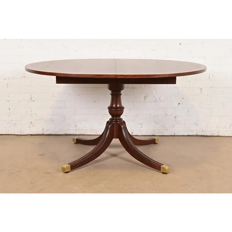Baker Furniture Style Georgian Banded Mahogany Pedestal Extension Dining Table, Newly Refinished - Image 3