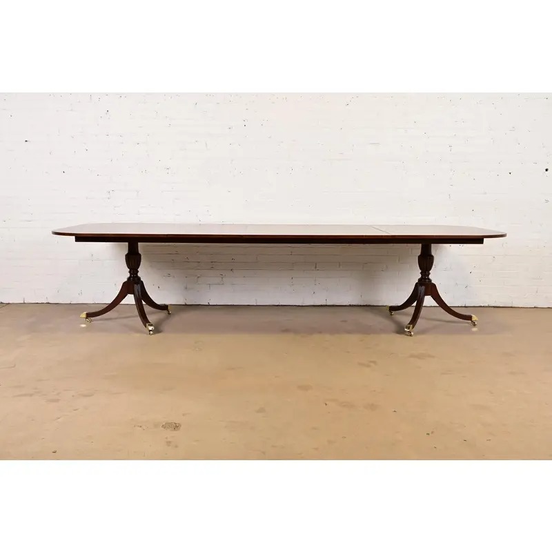 Councill Furniture Georgian Banded Mahogany Double Pedestal Extension Dining Table, Newly Refinished - Image 3