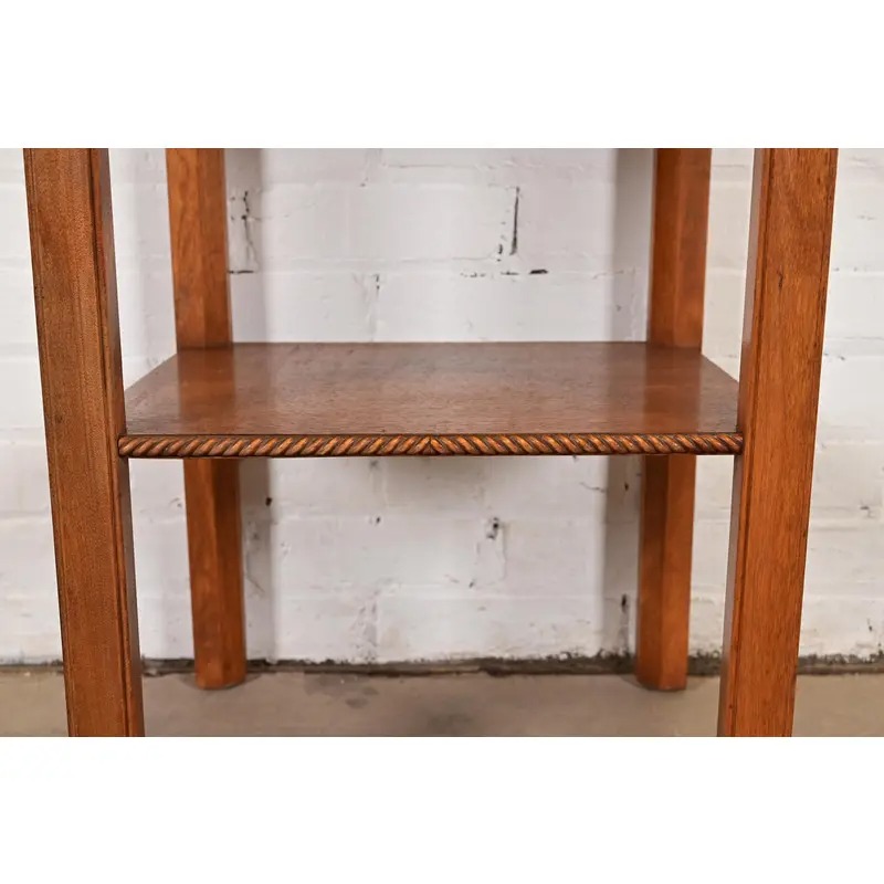 Georgian Carved Mahogany Nightstand or Occasional Side Table by Northern Furniture Co., Circa 1960s - Image 12