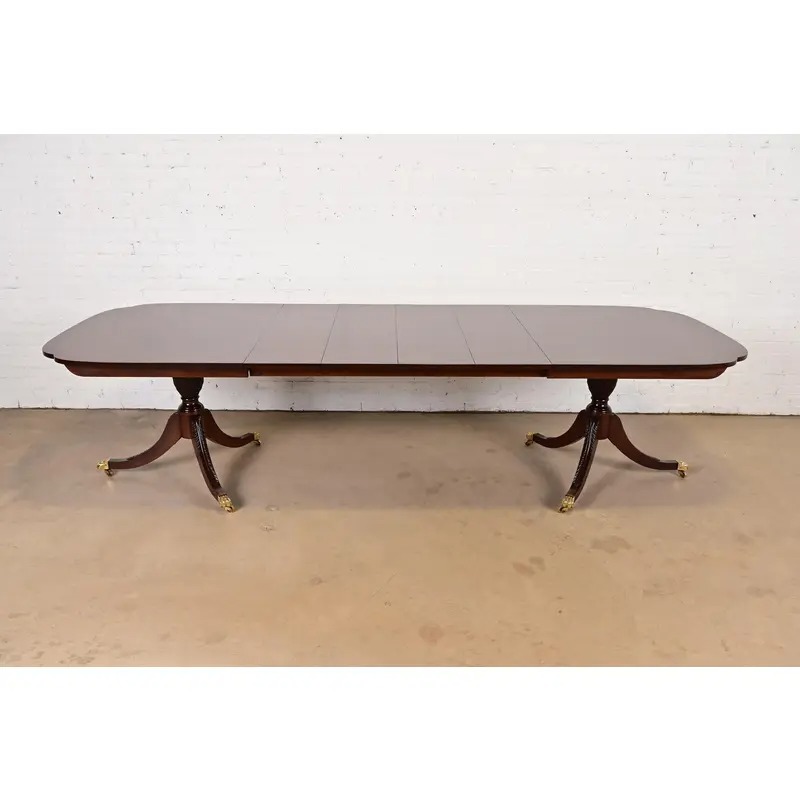 Stickley Georgian Mahogany Double Pedestal Extension Dining Table, Newly Refinished - Image 2