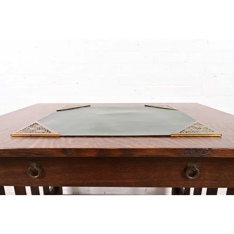 Tiffany Studios New York Grapevine Bronze Doré Blotter Corners With Leather Desk Blotter - Image 2