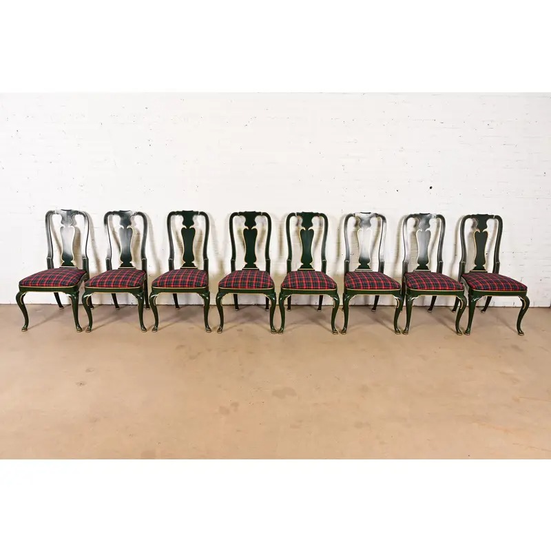 Kindel Furniture Chinoiserie Queen Anne Green Lacquered and Gold Gilt Dining Chairs, Set of Eight - Image 3