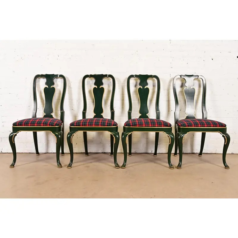 Kindel Furniture Chinoiserie Queen Anne Green Lacquered and Gold Gilt Dining Chairs, Set of Four - Image 3