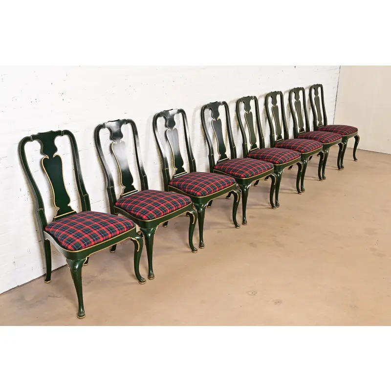 Kindel Furniture Chinoiserie Queen Anne Green Lacquered and Gold Gilt Dining Chairs, Set of Eight - Image 4