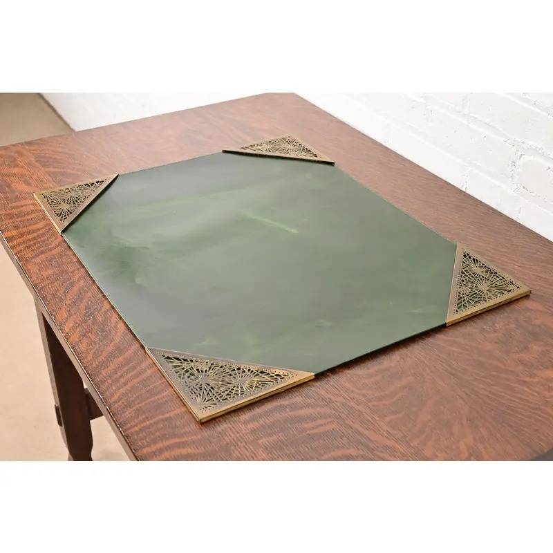 Tiffany Studios New York Grapevine Bronze Doré Blotter Corners With Leather Desk Blotter - Image 4