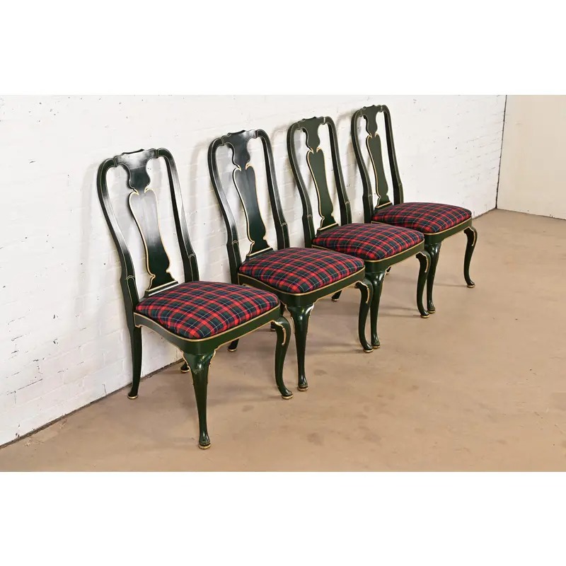 Kindel Furniture Chinoiserie Queen Anne Green Lacquered and Gold Gilt Dining Chairs, Set of Four - Image 5