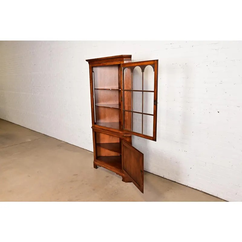 Henkel Harris Style Cherry Wood Corner Cabinet, Circa 1970s - Image 7