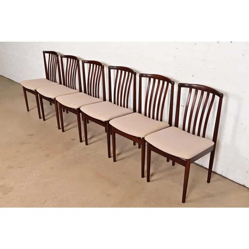 Danish Modern Sculpted Solid Rosewood Dining Chairs by Vamdrup Stolefabrik, Set of Six