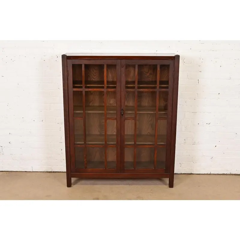 Stickley Brothers Style Antique Mission Oak Arts & Crafts Bookcase Cabinet, Circa 1920s - Image 2