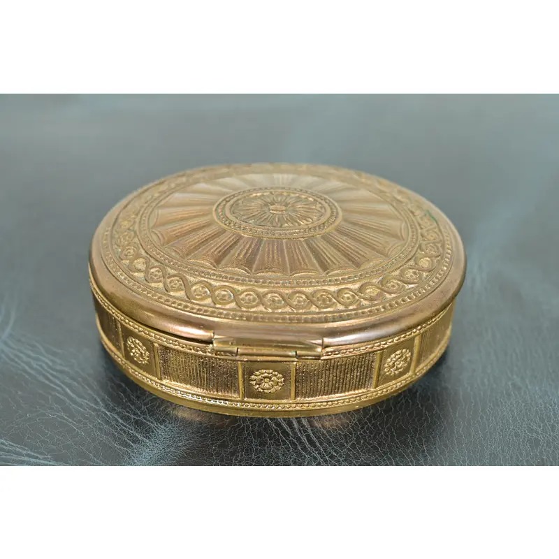 Tiffany Studios New York Adam Pattern Bronze Doré Desk Box or Jewelry Box - Image 7