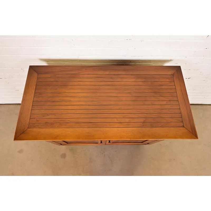 Tomlinson Sophisticate Mid-Century Modern Walnut Buffet Server or Bar Cabinet, 1950s - Image 10