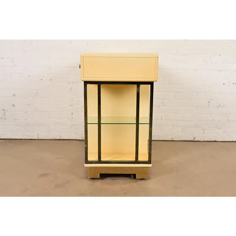 Romweber Mid-Century Modern Hollywood Regency Cream Lacquered and Brass Flip Top Buffet Server or Bar Cart, Circa 1960s - Image 13