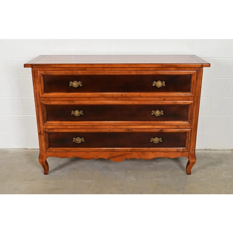 Baker Furniture Italian Provincial Carved Maple Dresser or Chest of Drawers - Image 2