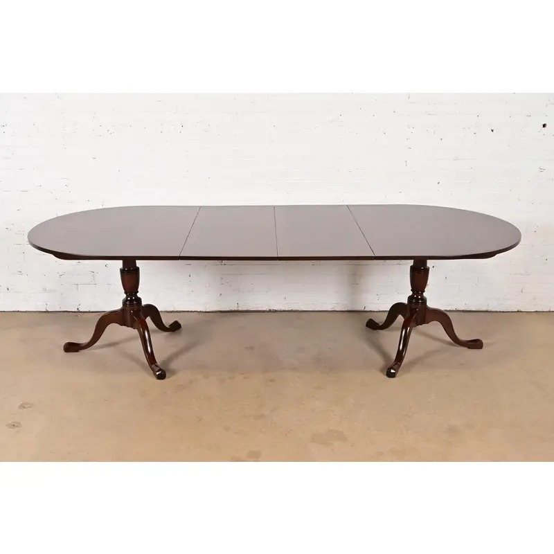 Kittinger Georgian Solid Mahogany Double Pedestal Extension Dining Table, Newly Refinished - Image 3