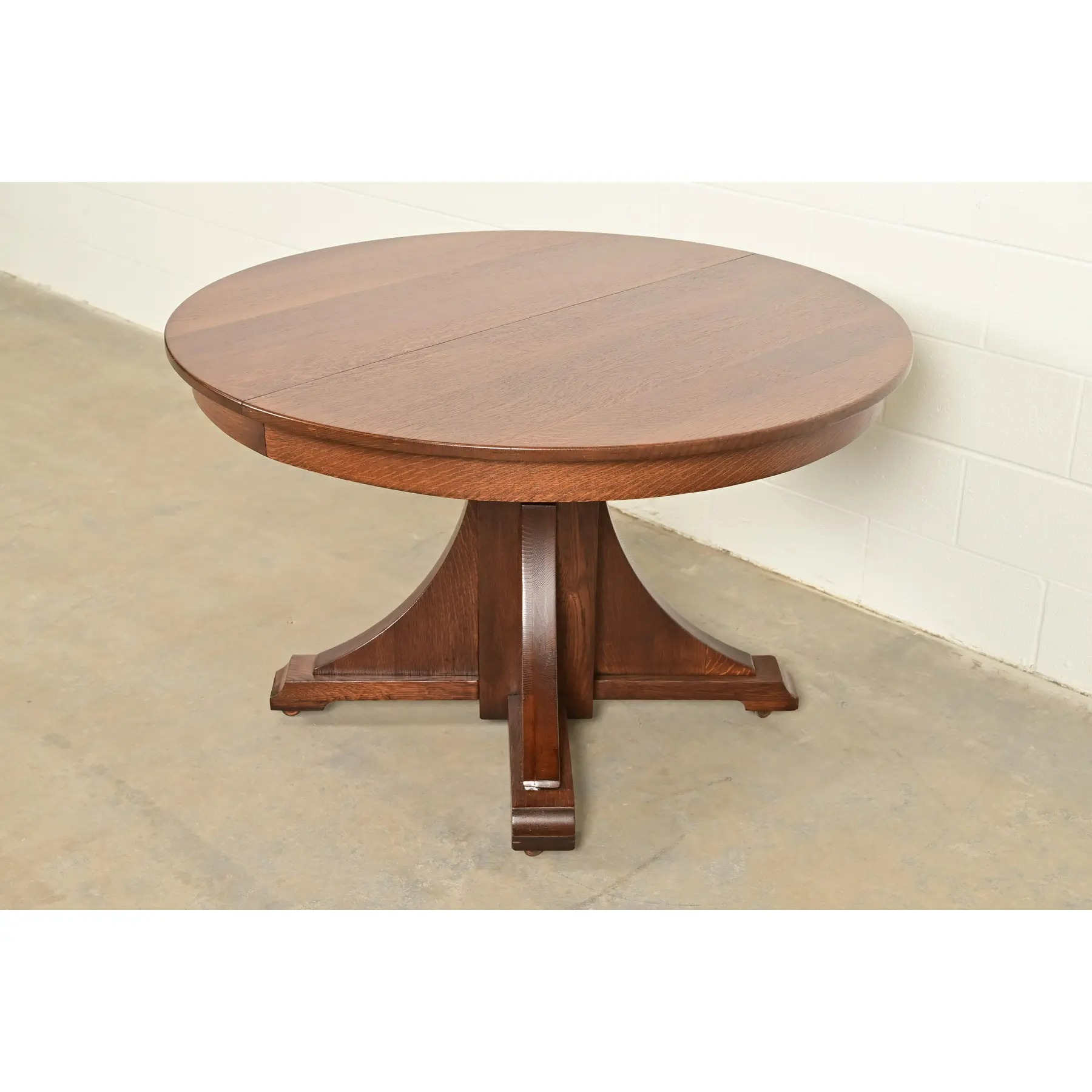 Stickley Brothers Antique Mission Oak Arts & Crafts Pedestal Extension Dining Table, Newly Refinished