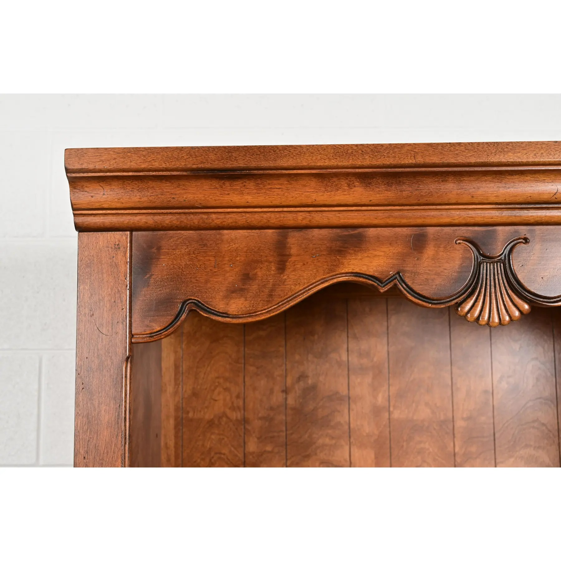 Ethan Allen French Provincial Louis XV Solid Maple Bookcase or Display Cabinet - Image 6