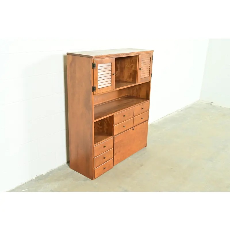 Ethan Allen American Colonial Solid Maple Secretary Desk Hutch Top or Wall Unit, Circa 1970s - Image 4