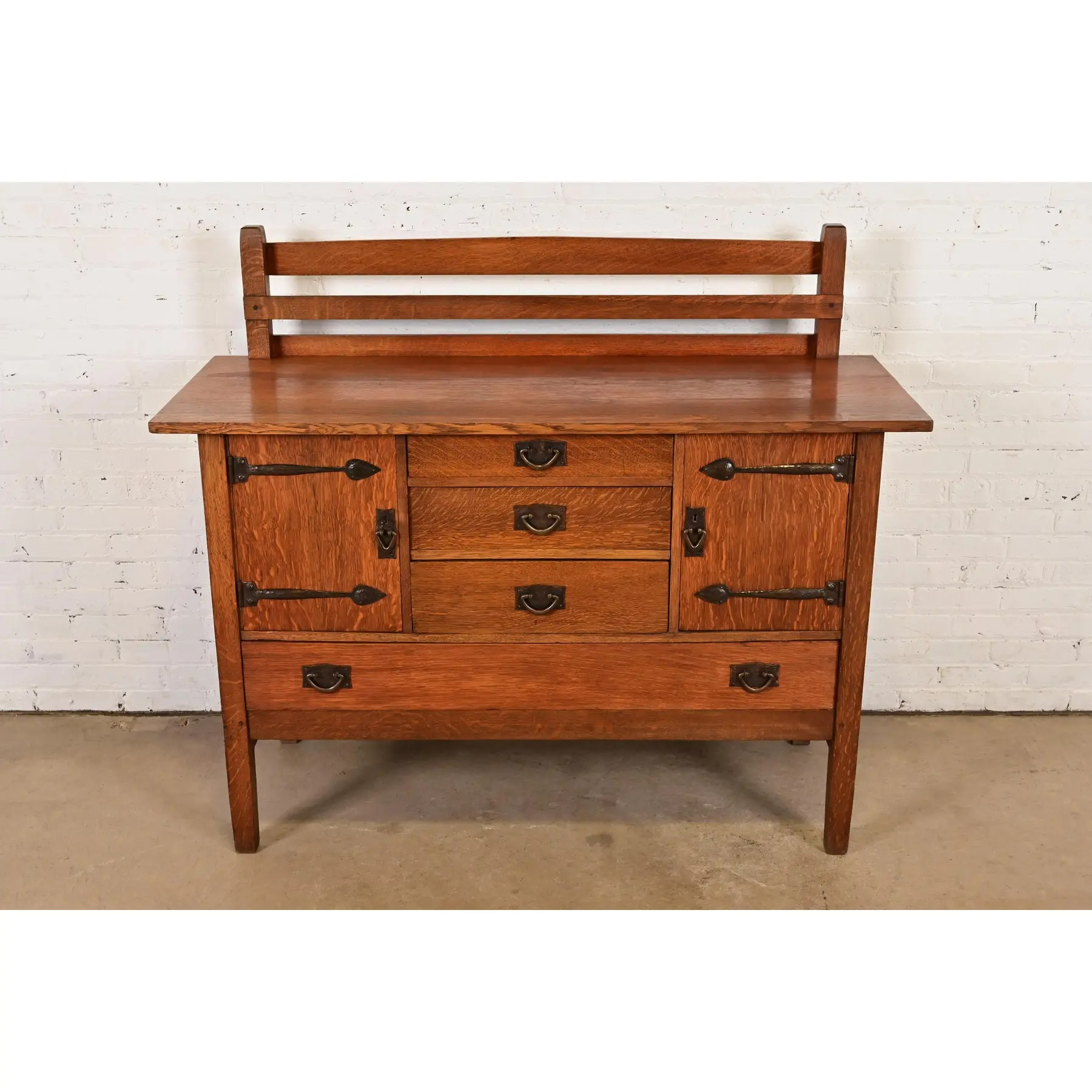 Gustav Stickley Antique Mission Oak Arts & Crafts Strap Hinge Sideboard, Circa 1910 - Image 2