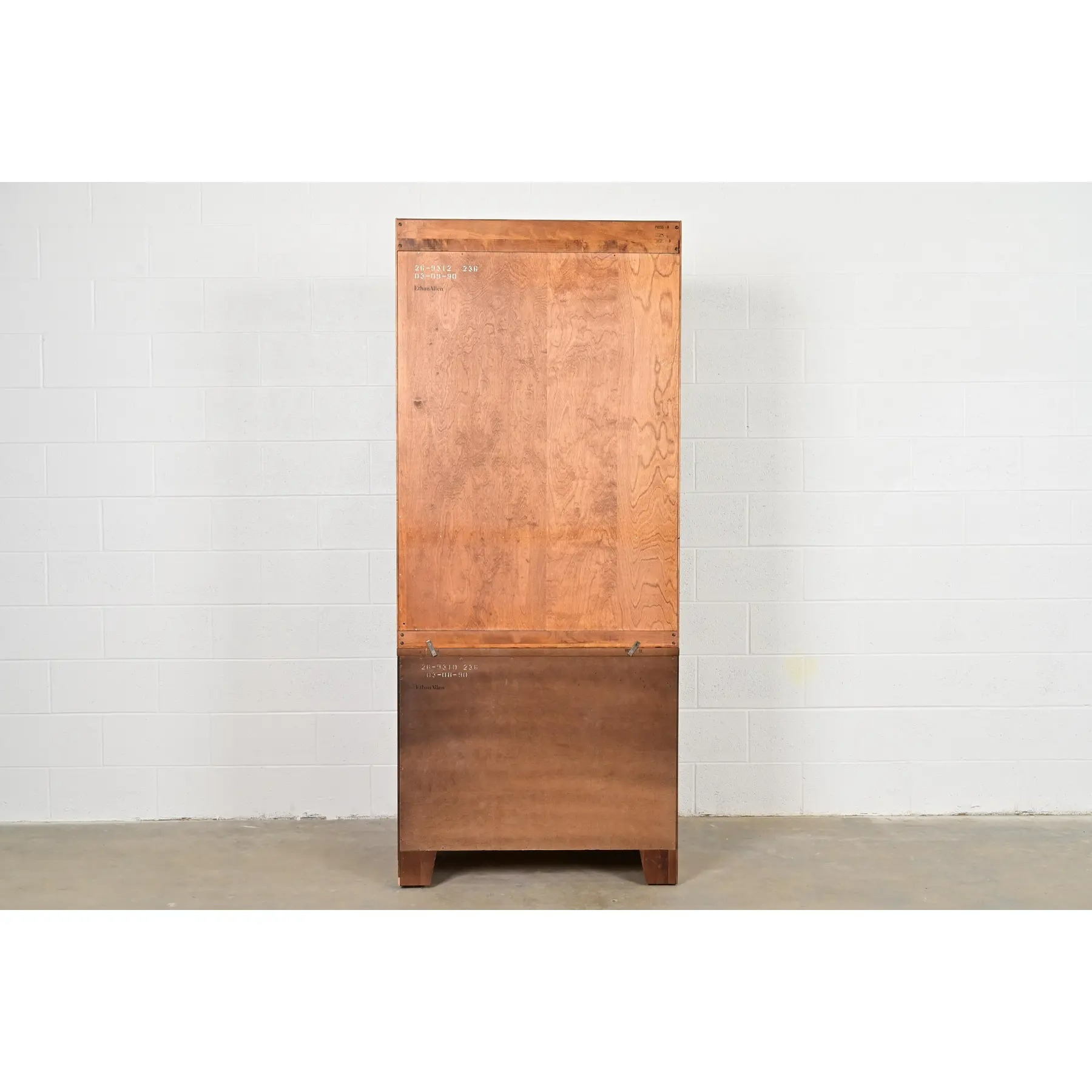 Ethan Allen French Provincial Louis XV Solid Maple Bookcase or Display Cabinet - Image 11