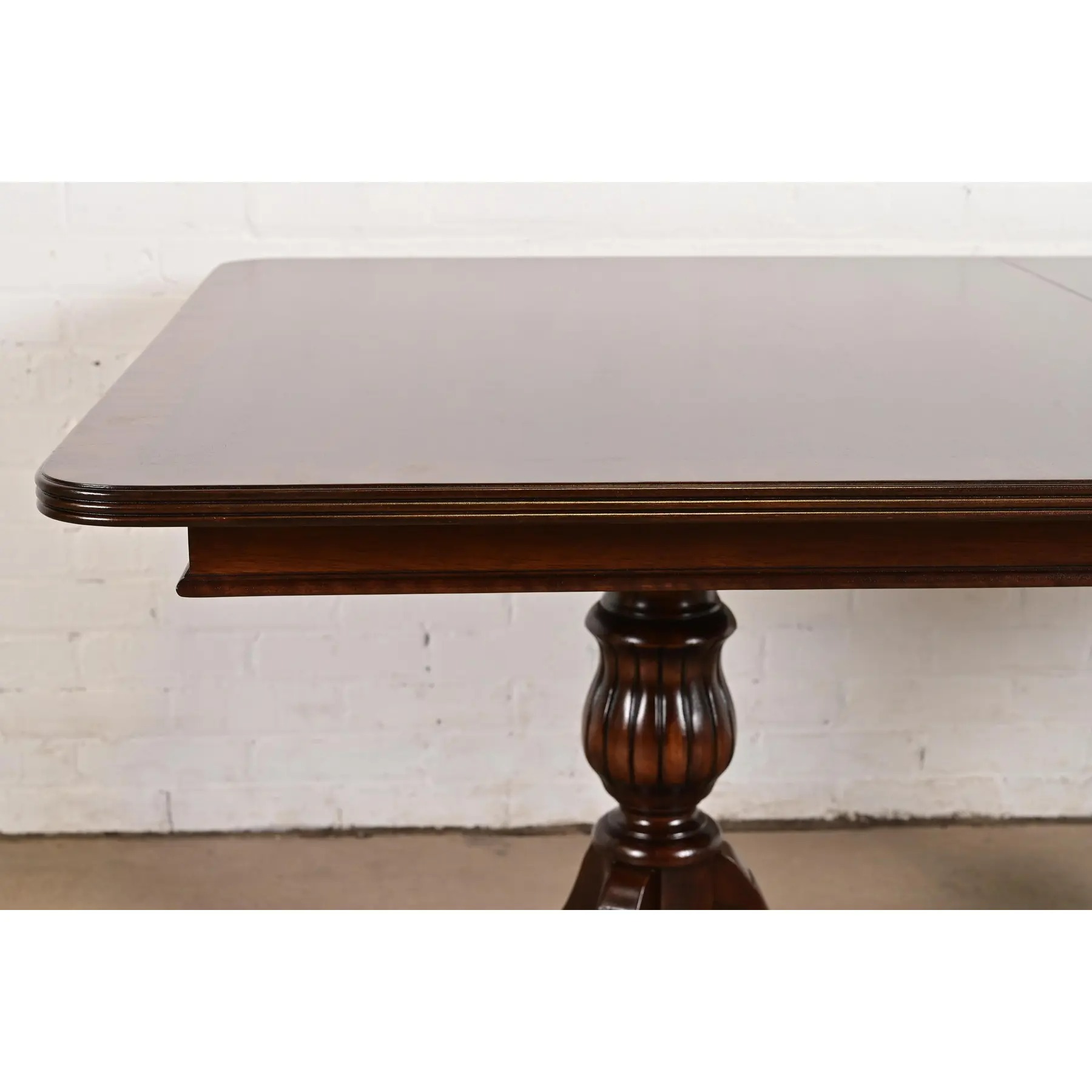 Baker Furniture Style Georgian Banded Mahogany Double Pedestal Extension Dining Table, Newly Refinished - Image 11